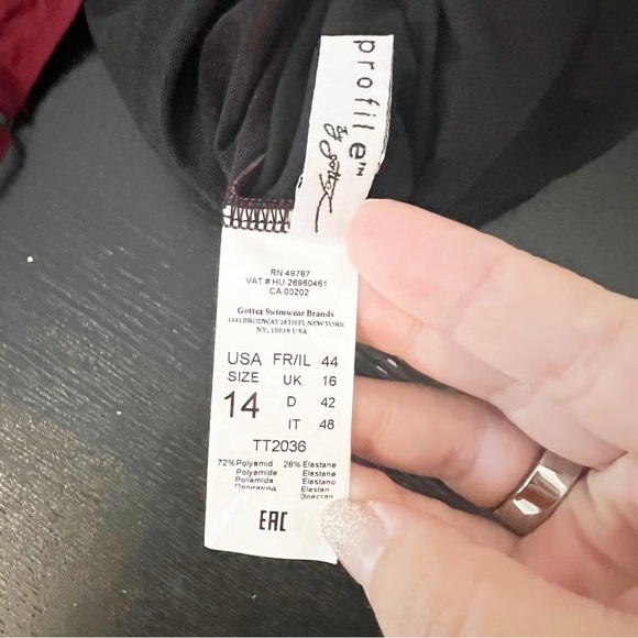 NWT NEW Gottex Contour One Piece Swimsuit Merlot Size 14 - Picture 9 of 9